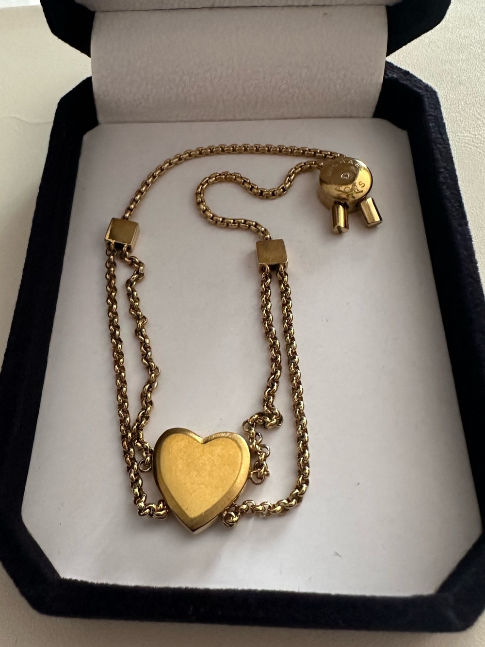 Michael Kors Gold Heart Bracelet - Women's Gold Tone Heart Charm
